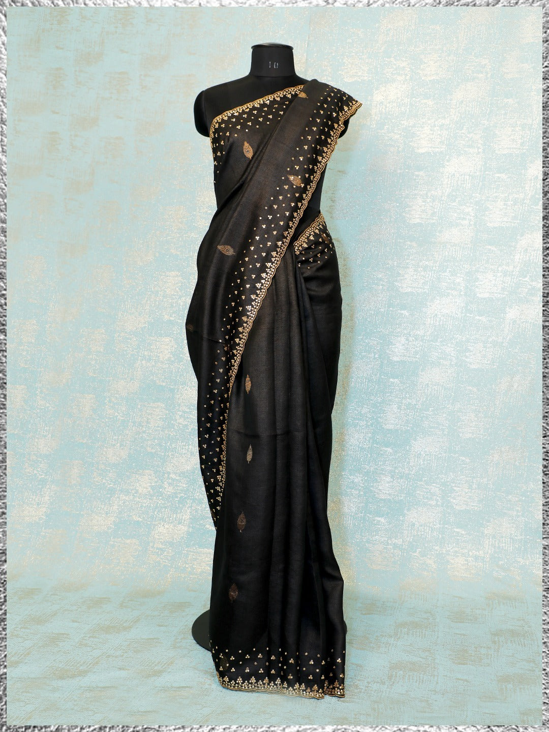 Black colour outlet saree