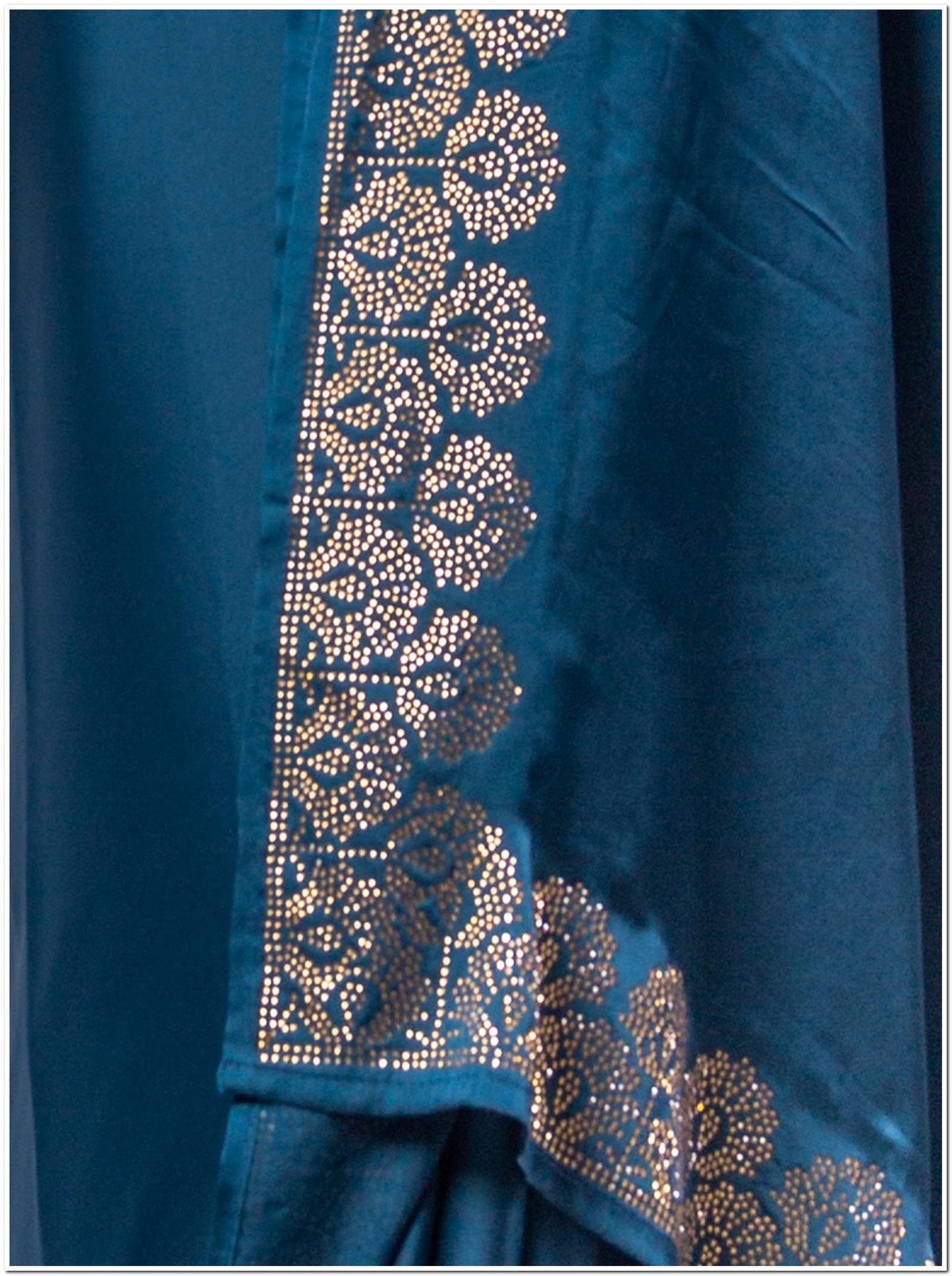 Teal Color Santoon Saree With Blouse Piece.