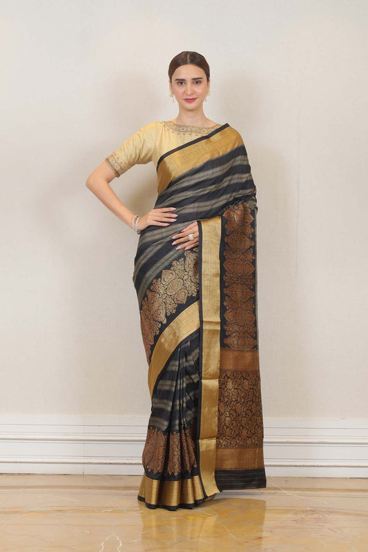 Saree in Black Color at online Simaaya