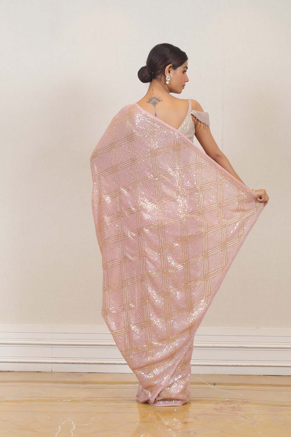 Saree in Peach color at online Simaaya