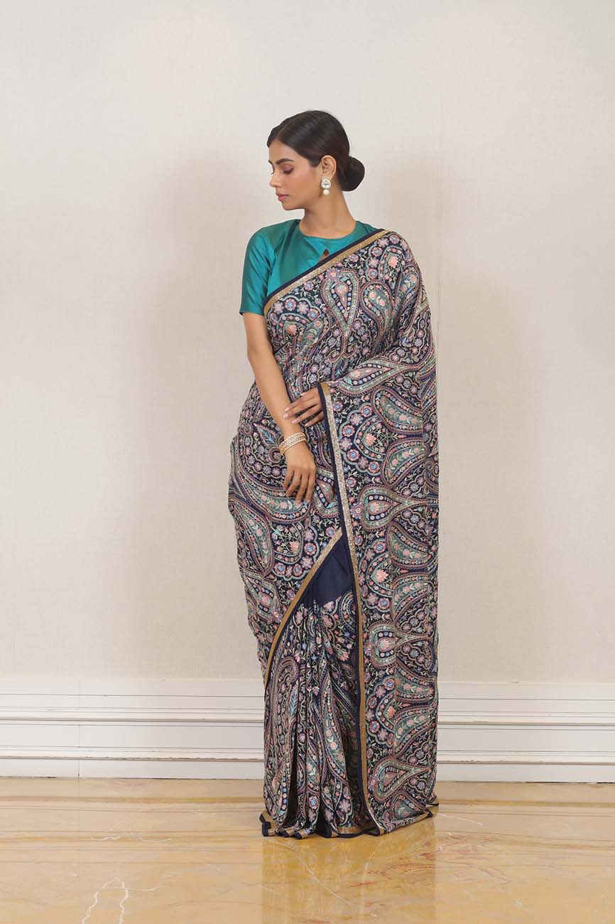 Saree in Blue color at online Simaaya