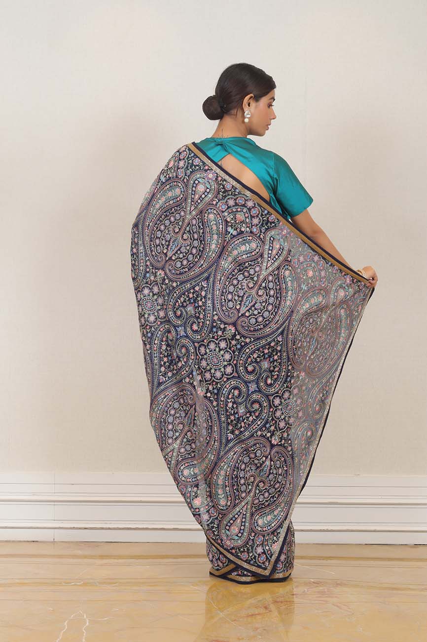 Saree in Blue color at online Simaaya