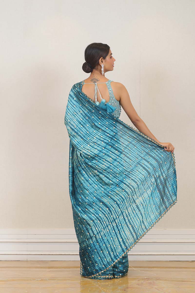 Saree in Blue color at online Simaaya